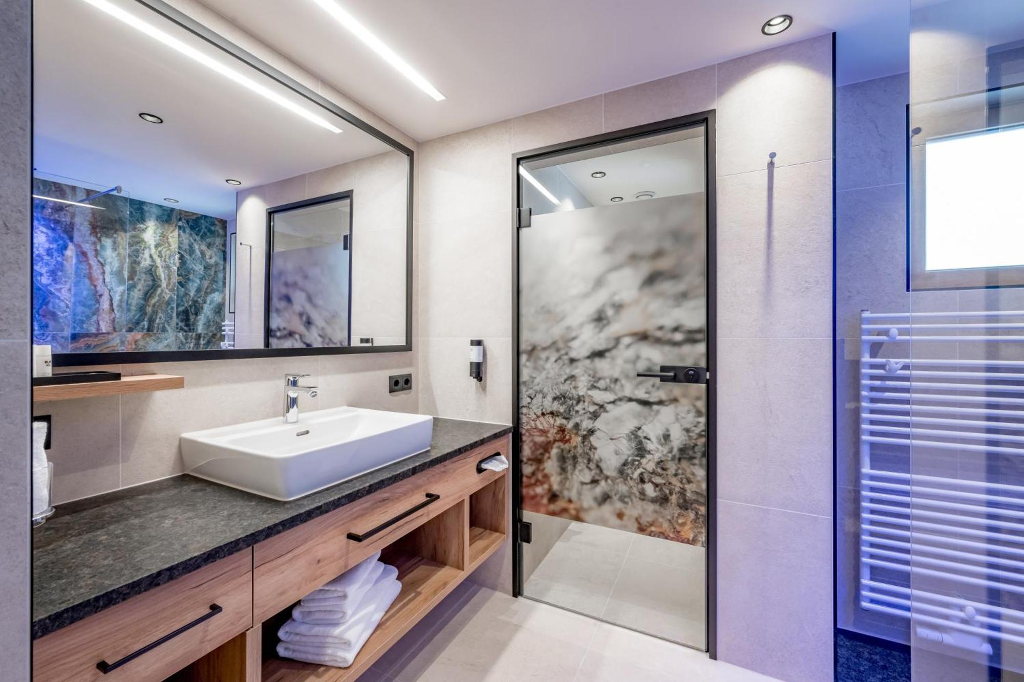 Roessle Superior Hotel 4*