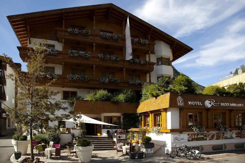Roessle Superior Hotel 4*